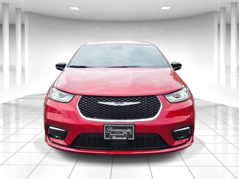 New 2026 Chrysler Pacifica Select FWD image 8