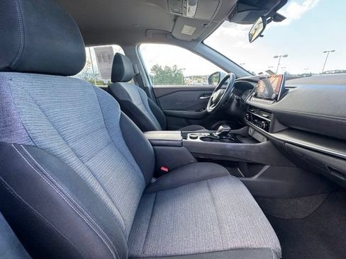 Used 2023 Nissan Rogue SV AWD/4WD image 32