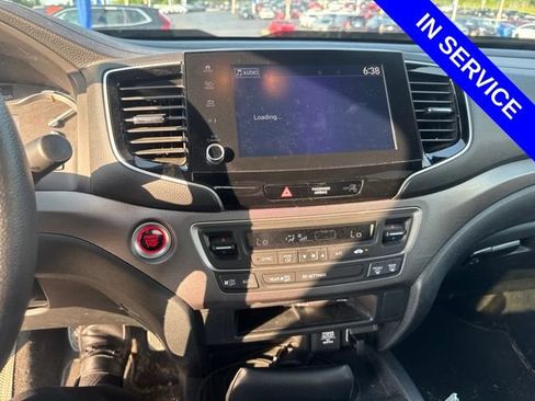 Used 2023 Honda Ridgeline Sport image 10