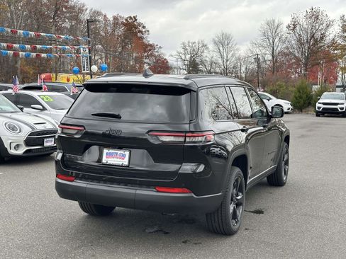 New 2025 Jeep Grand Cherokee L Altitude image 4