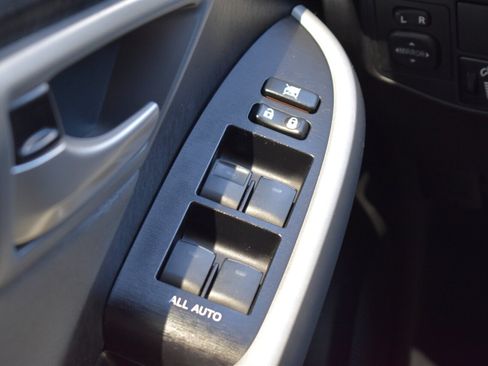 Used 2013 Toyota Prius Two FWD image 16