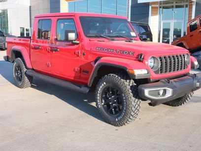 New 2025 Jeep Gladiator Sport