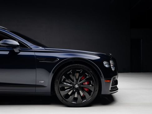 Used 2022 Bentley Flying Spur V8 AWD/4WD image 39