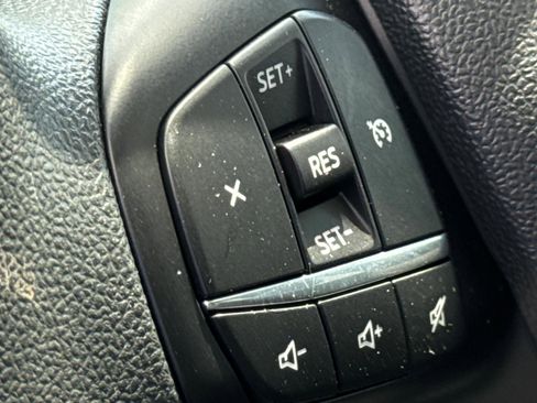 Used 2025 Ford Maverick XLT image 14