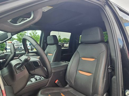 Used 2024 GMC Sierra 2500 AT4 w/ AT4 Premium Plus Package AWD/4WD image 21