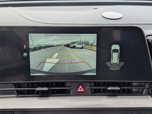 Used 2023 Kia Sportage EX AWD/4WD image 29
