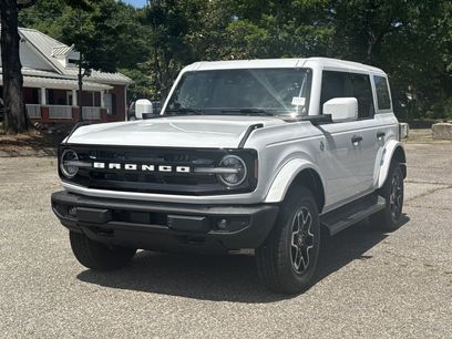 New 2026 Ford Bronco Outer Banks