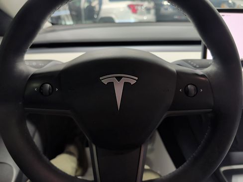 Used 2023 Tesla Model 3 Performance image 8