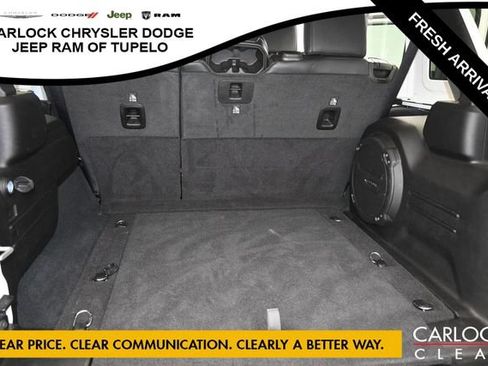 Used 2024 Jeep Wrangler Unlimited Rubicon AWD/4WD image 30