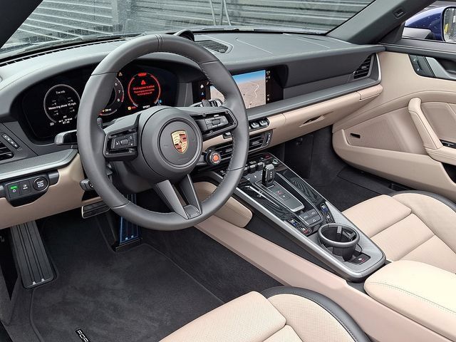 Certified 2025 Porsche 911 Carrera S RWD image 4