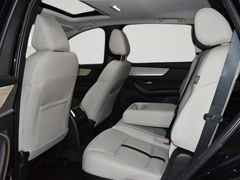 Used 2025 MAZDA CX-70 3.3 Turbo w/ Premium Package AWD/4WD image 26