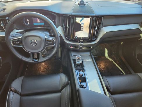 Used 2024 Volvo XC60 T8 Polestar image 2