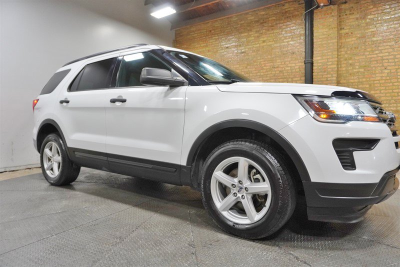 Used 2019 Ford Explorer 4WD w/ Class III Trailer Tow Package image 8