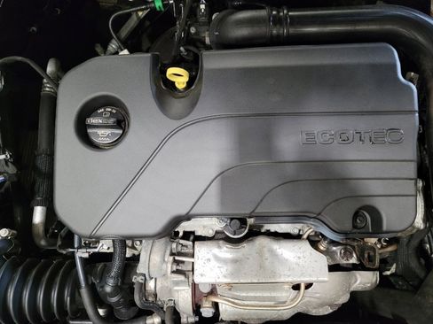 Used 2022 Chevrolet Malibu LS w/ Driver Confidence Package II FWD image 30
