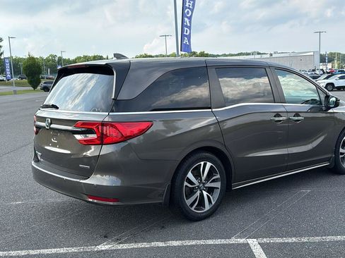 Used 2023 Honda Odyssey Touring image 5
