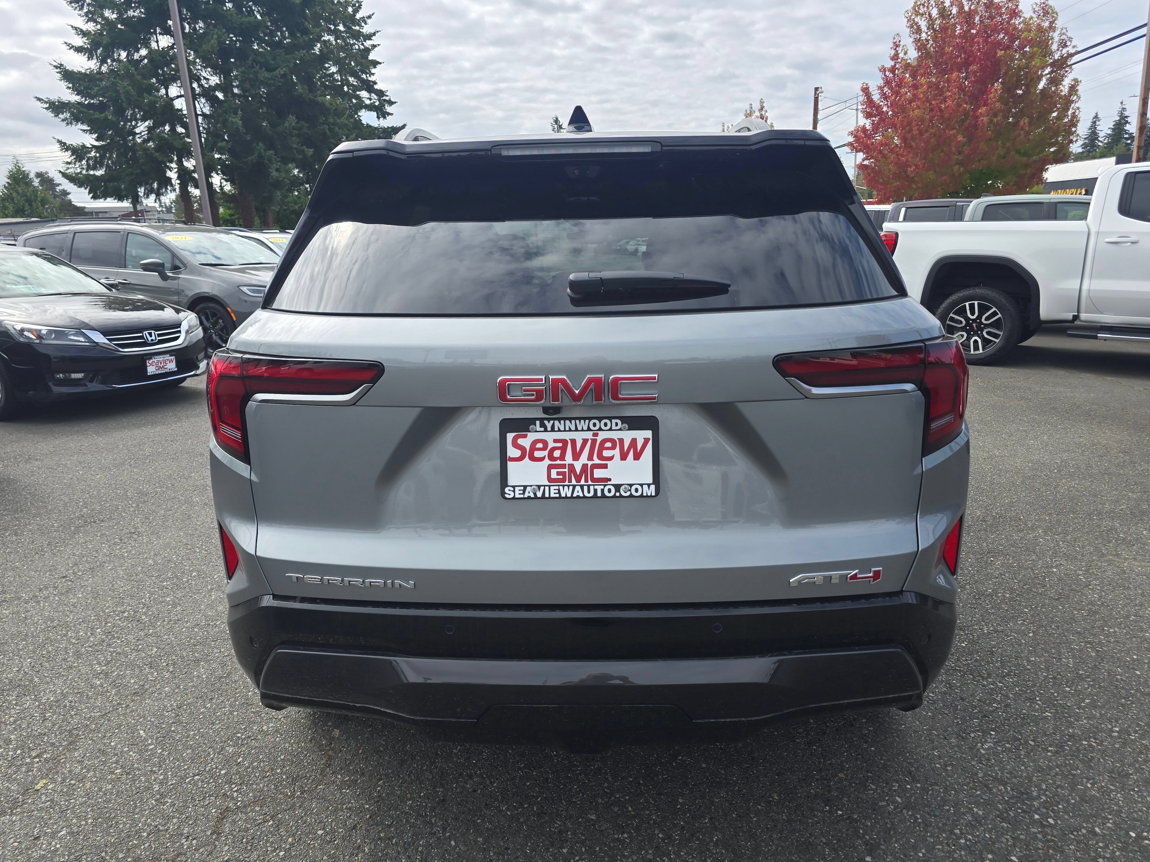 New 2027 GMC Terrain AT4 w/ Technology Package II AWD/4WD image 6