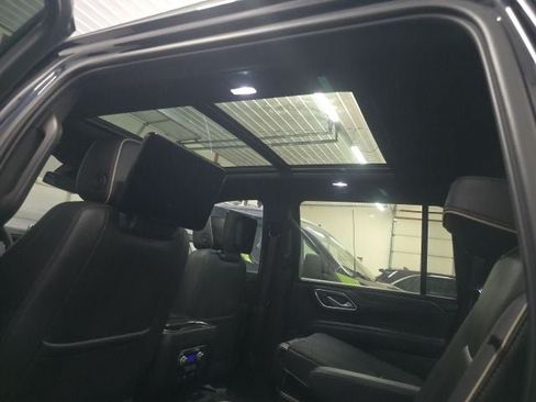 Used 2021 GMC Yukon XL SLT w/ SLT Premium Package AWD/4WD image 18