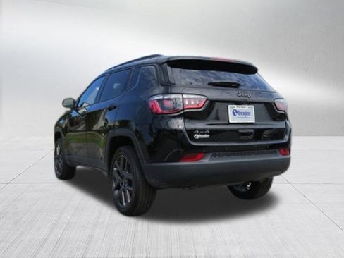 New 2025 Jeep Compass Limited w/ Sun & Sound Group image 5