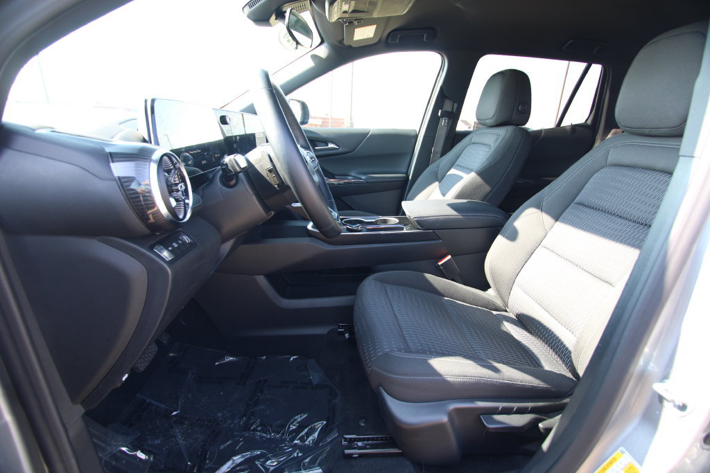 Used 2026 Chevrolet Equinox LT AWD/4WD image 6