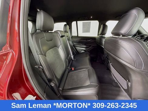 Used 2024 Jeep Grand Cherokee Altitude image 25