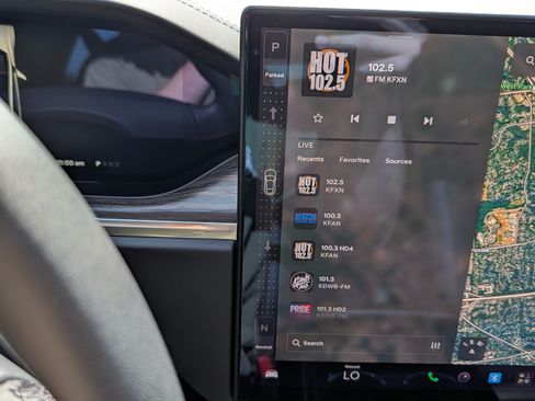 Used 2022 Tesla Model S AWD/4WD image 24