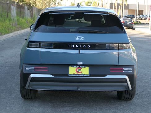 New 2026 Hyundai Ioniq 5 SEL image 4