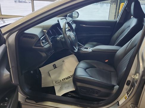 Used 2024 Toyota Camry SE FWD image 8