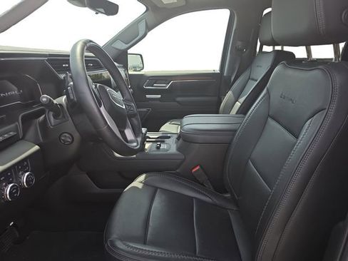 Used 2024 GMC Sierra 1500 Denali AWD/4WD image 9