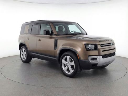 Used 2020 Land Rover Defender 110 First Edition image 30