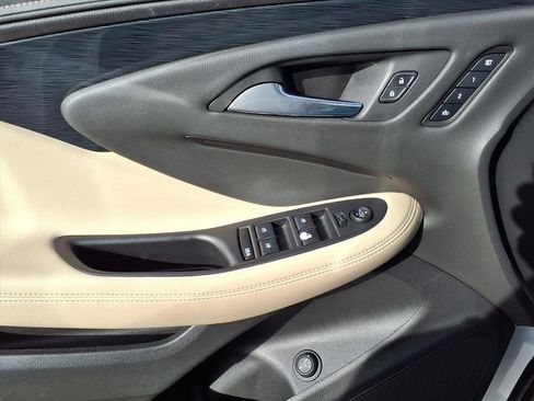 Used 2017 Buick Envision Premium image 21