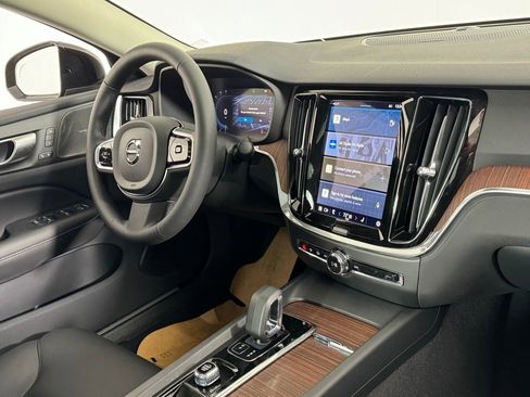 New 2024 Volvo S60 B5 Plus w/ Climate Package image 8