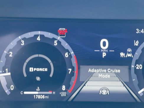 Certified 2025 Toyota 4Runner TRD Off-Road AWD/4WD image 4