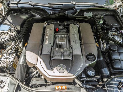 Used 2005 Mercedes-Benz E 55 AMG Sedan image 20
