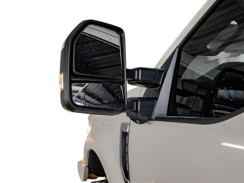 Used 2017 Ford F350 Lariat w/ Lariat Ultimate Package image 39