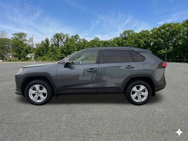 Used 2020 Toyota RAV4 XLE w/ Convenience Package AWD/4WD image 5