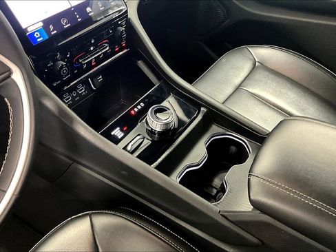 Used 2024 Jeep Grand Cherokee Limited AWD/4WD image 14