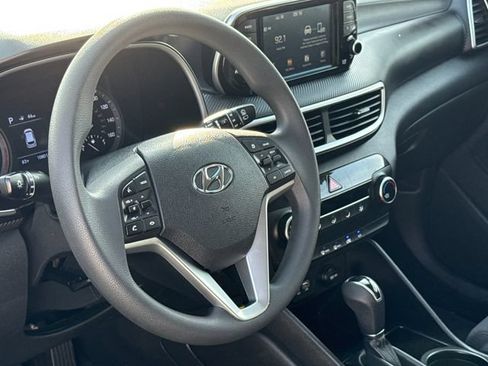 Used 2020 Hyundai Tucson SE FWD image 17
