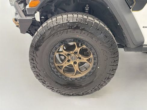 Used 2021 Jeep Gladiator Rubicon AWD/4WD image 27