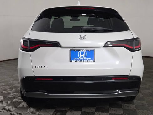 New 2026 Honda HR-V EX-L image 9