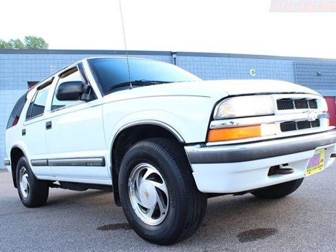 Used 1999 Chevrolet Blazer LT image 39