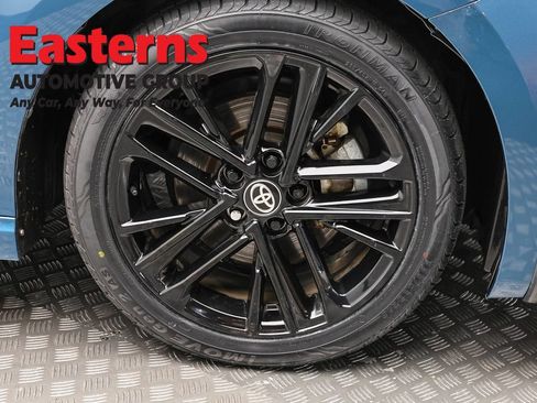 Used 2025 Toyota Camry SE FWD image 30