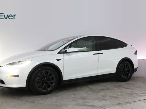Used 2023 Tesla Model X AWD/4WD image 18