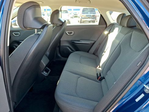 Used 2025 Kia K4 LXS image 9