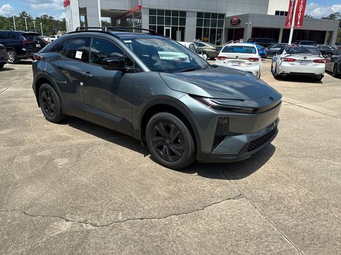 New 2026 Toyota C-HR AWD/4WD image 9
