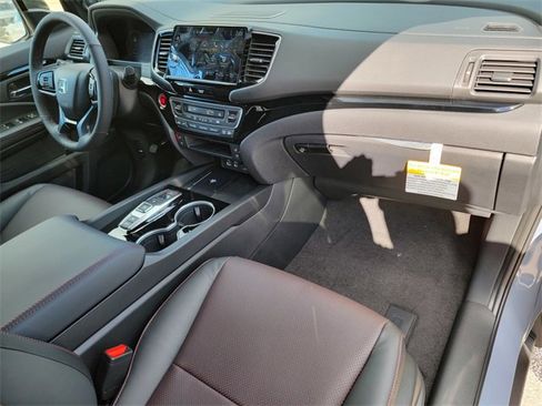 New 2026 Honda Ridgeline Black Edition image 16