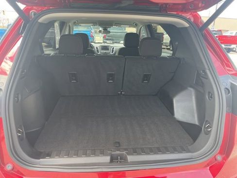 Used 2023 Chevrolet Equinox LT image 37