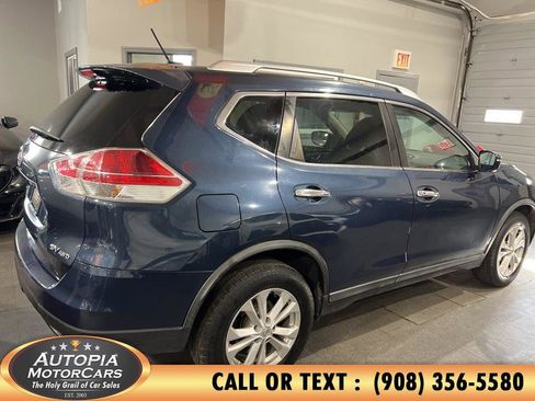 Used 2016 Nissan Rogue SV AWD/4WD image 5