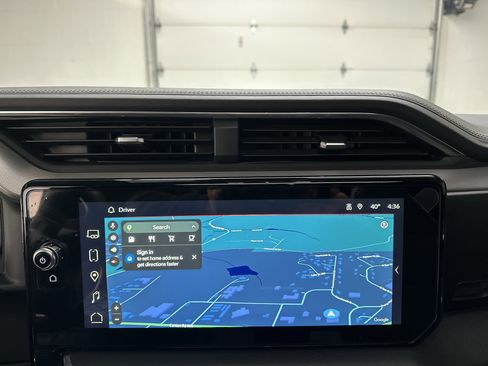 Used 2024 GMC Sierra 3500 Denali w/ Technology Package image 40