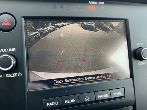 Used 2021 Subaru Outback AWD/4WD image 16