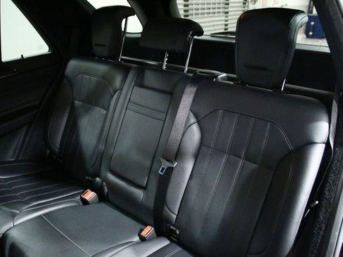 Used 2016 Mercedes-Benz GLE 350 4MATIC image 32